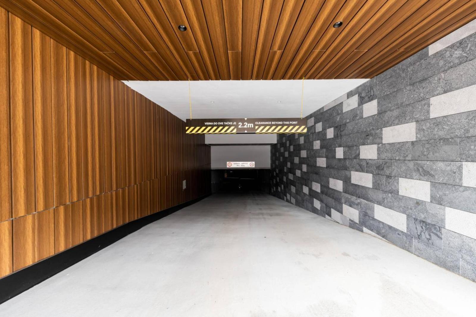 Woodside Apartment M Kopaonik Free Parking Luaran gambar